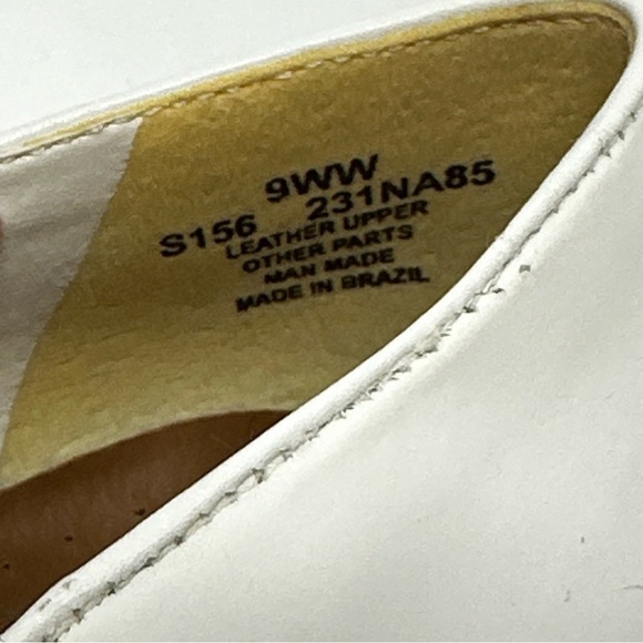 Naturalizer White Leather Tassel Loafers Size 9W - Picture 8 of 11